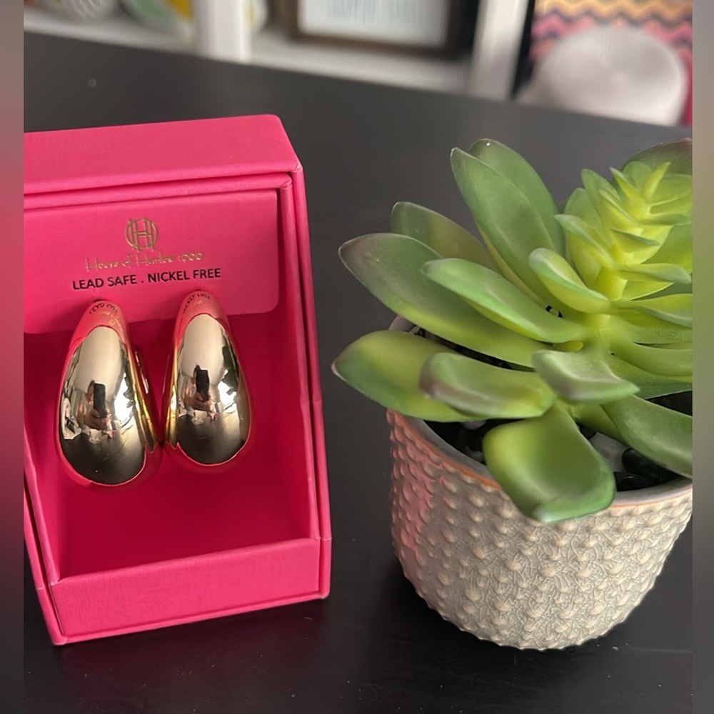 The House of Harlow CHUNKY Drop Earrings GOLD - Picture 3 of 10